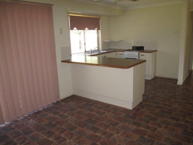 18 Parkridge Avenue, Upper Caboolture QLD 4510