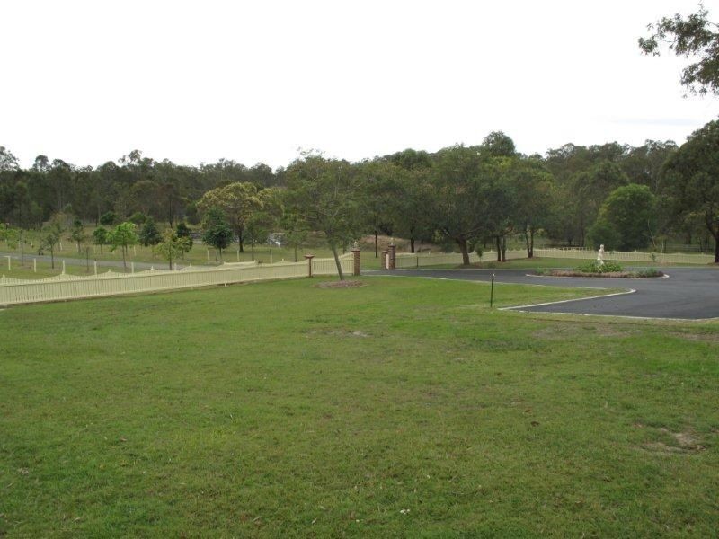 980 Caboolture River Road, Moorina QLD 4506