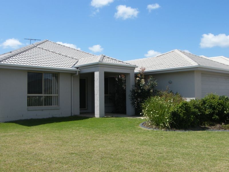 4 Lookout Place, Narangba QLD 4504