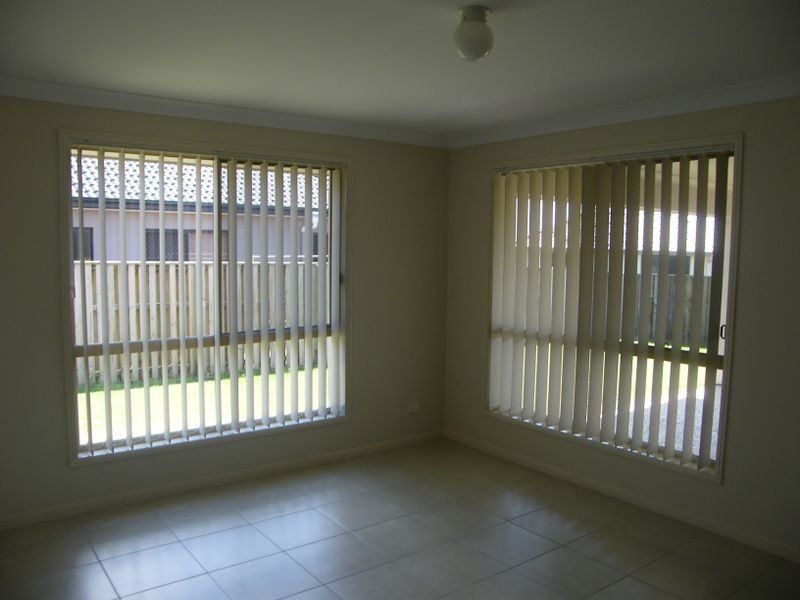 4 Lookout Place, Narangba QLD 4504