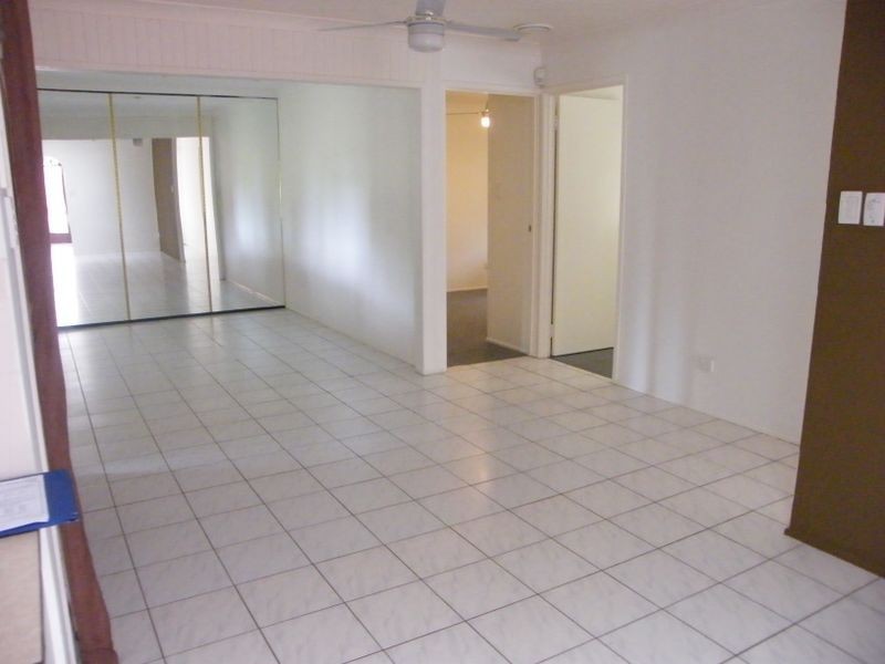 17 Hilldale Court, Morayfield QLD 4506