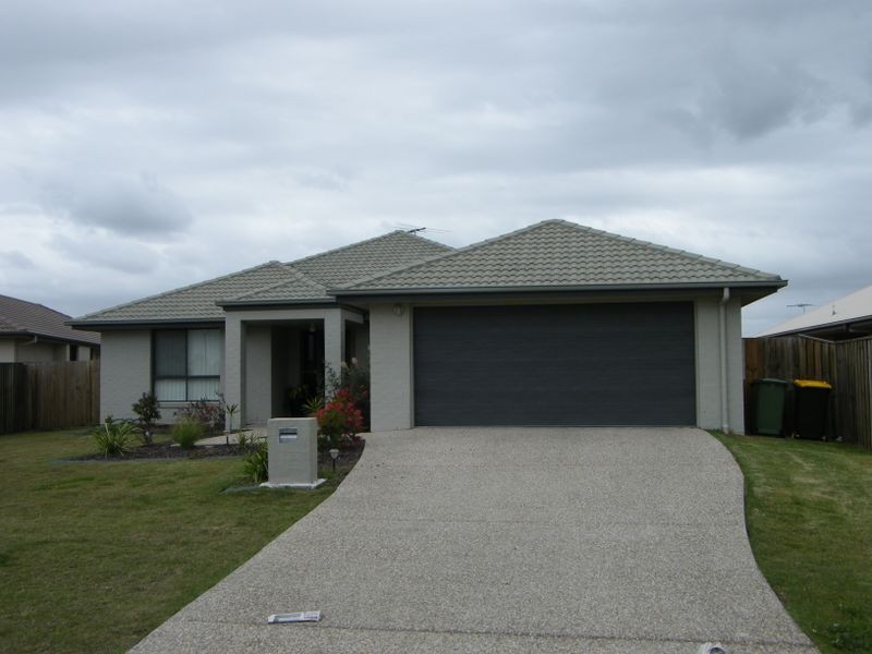 9 Moorhen Court, Narangba QLD 4504