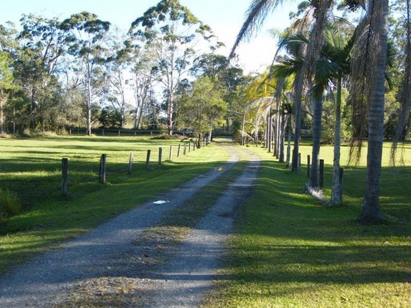 105 Tinney Rd, Upper Caboolture QLD 4510