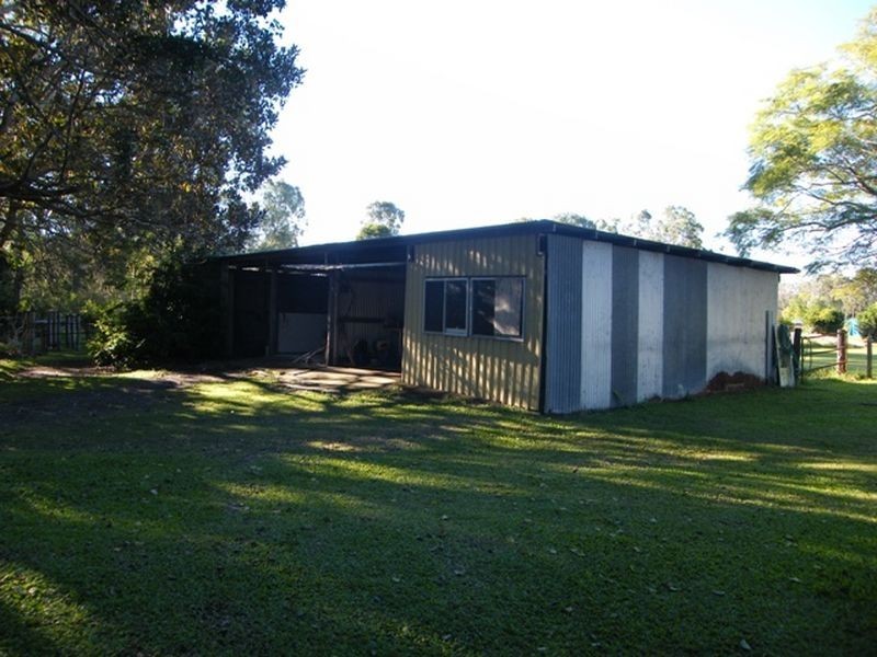 105 Tinney Rd, Upper Caboolture QLD 4510