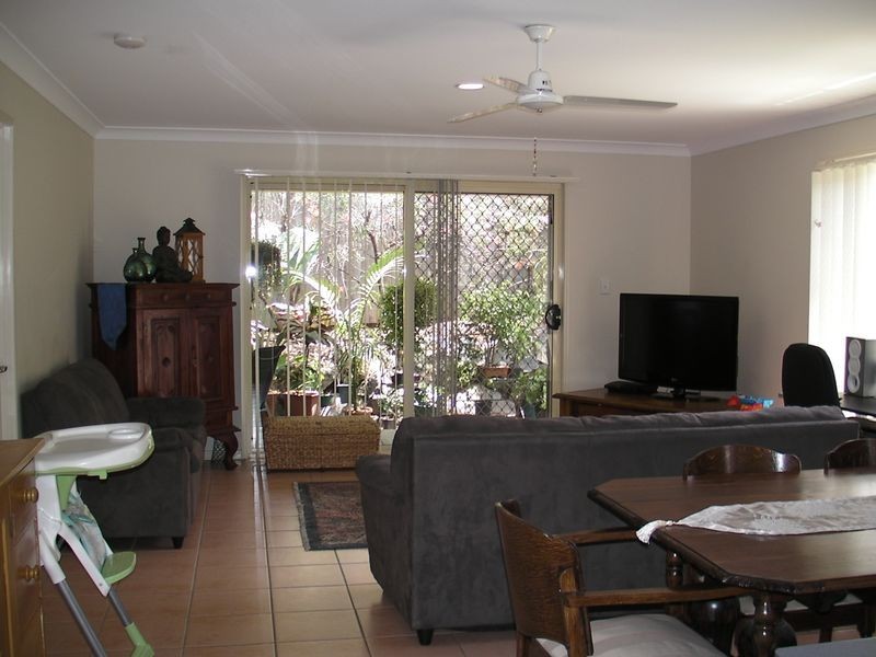 2 Bronlow, Morayfield QLD 4506