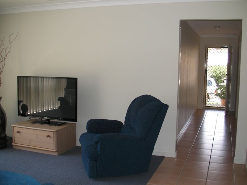 2 Bronlow, Morayfield QLD 4506