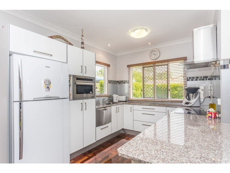 75 Georgina Street, Woody Point QLD 4019