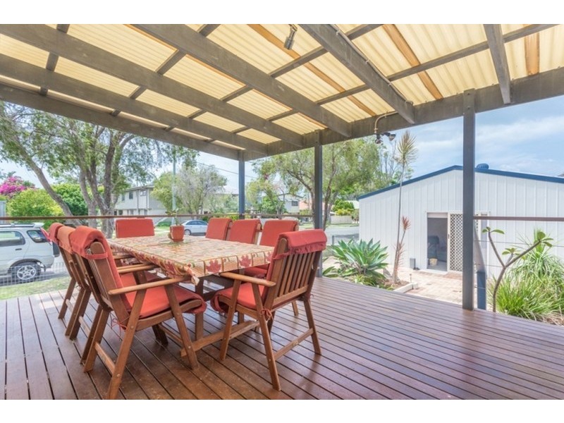 75 Georgina Street, Woody Point QLD 4019