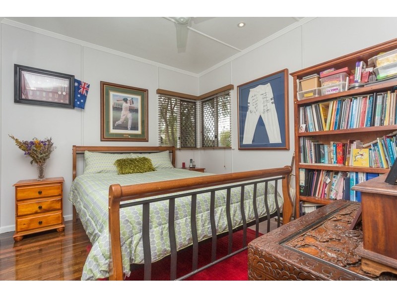 75 Georgina Street, Woody Point QLD 4019
