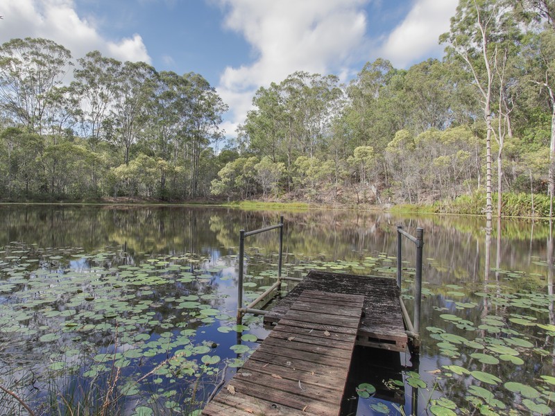 32 Collins Street, Moorina QLD 4506