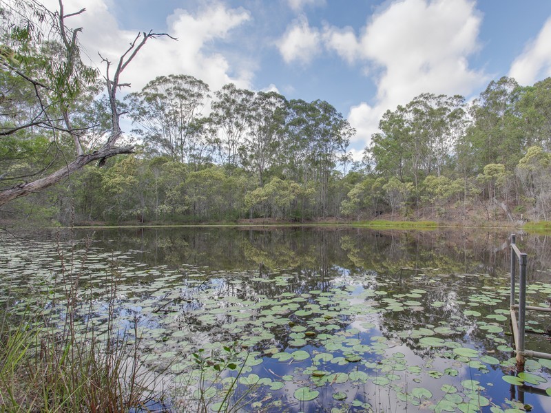 32 Collins Street, Moorina QLD 4506