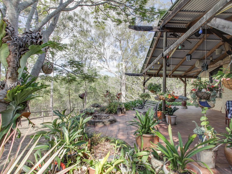 32 Collins Street, Moorina QLD 4506