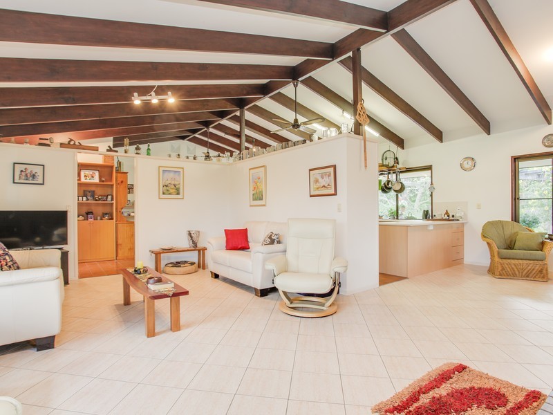 32 Collins Street, Moorina QLD 4506