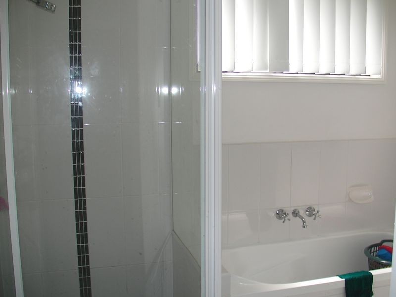 2-4 Grassdale Crescent, Morayfield QLD 4506