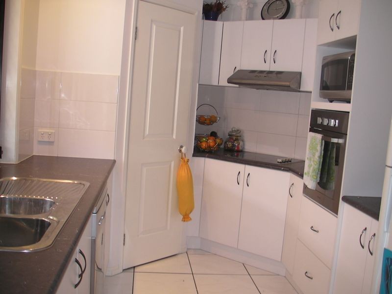 2-4 Grassdale Crescent, Morayfield QLD 4506