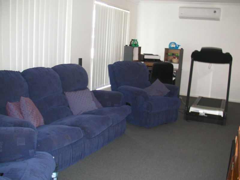 2-4 Grassdale Crescent, Morayfield QLD 4506