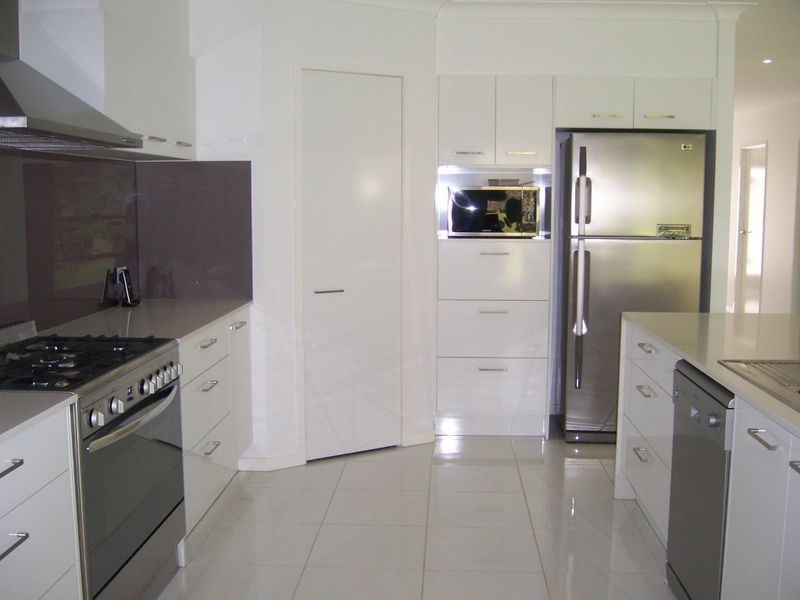 27 Hunt RD, Burpengary QLD 4505