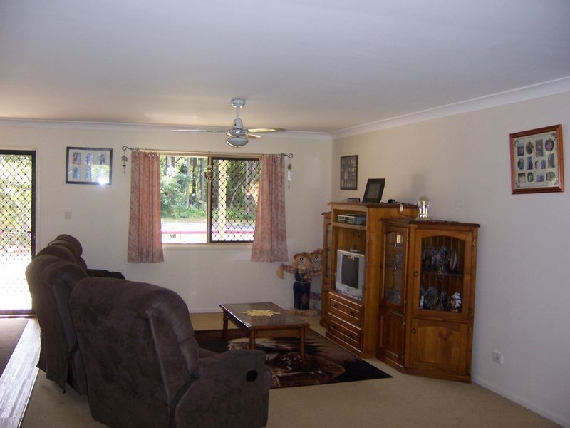 89 Hunt Rd, Burpengary QLD 4505