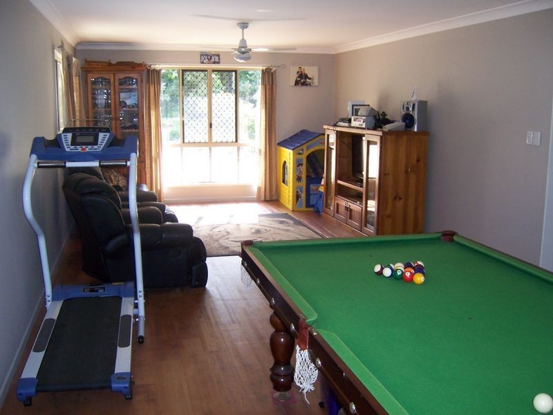 89 Hunt Rd, Burpengary QLD 4505