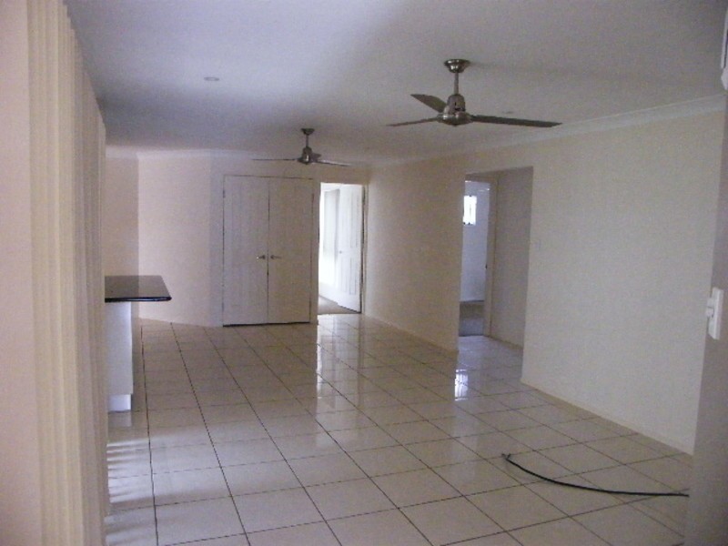 21 Barrine Court, Narangba QLD 4504