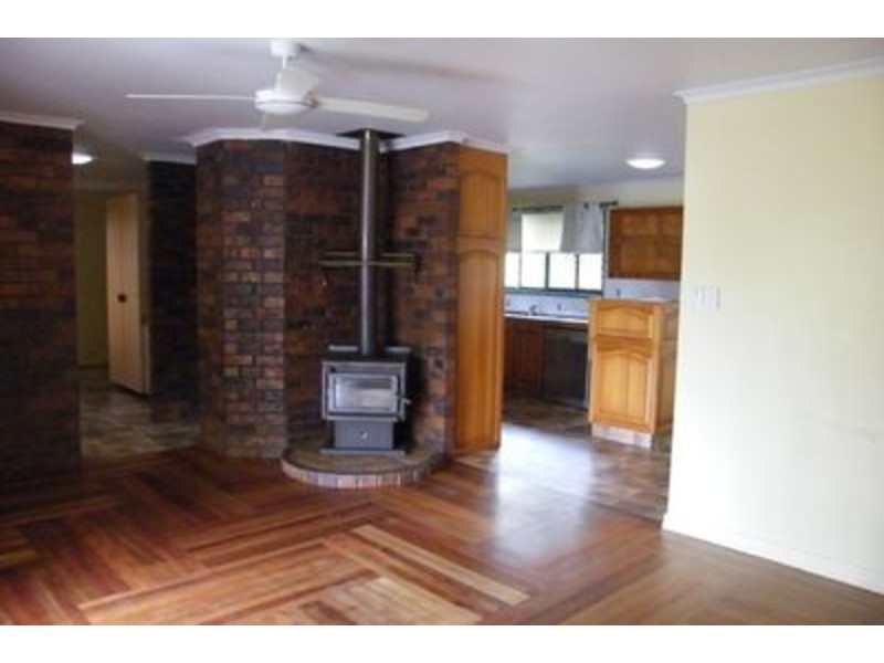 17 Lindwall Street, Caboolture QLD 4510