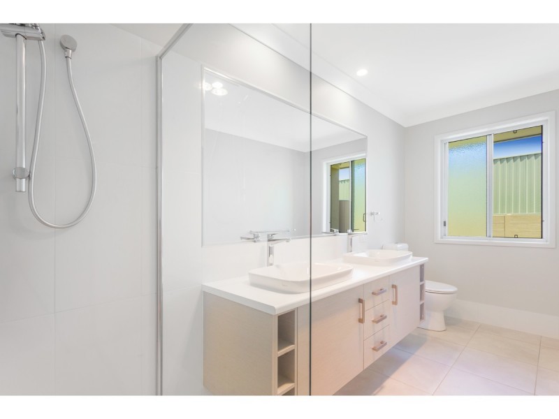 16 Stately Crescent, Narangba QLD 4504