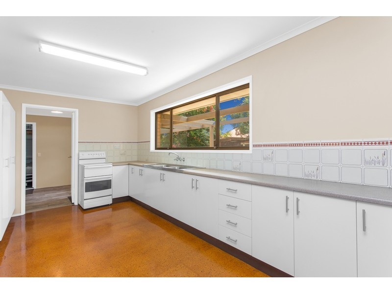 31 Purnell Street, Kallangur QLD 4503