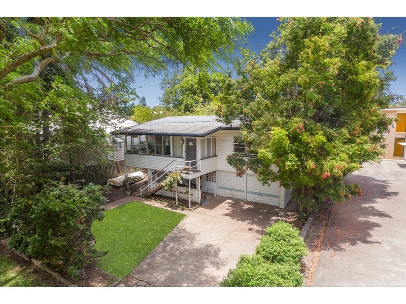 27 Grant Street, Redcliffe QLD 4020
