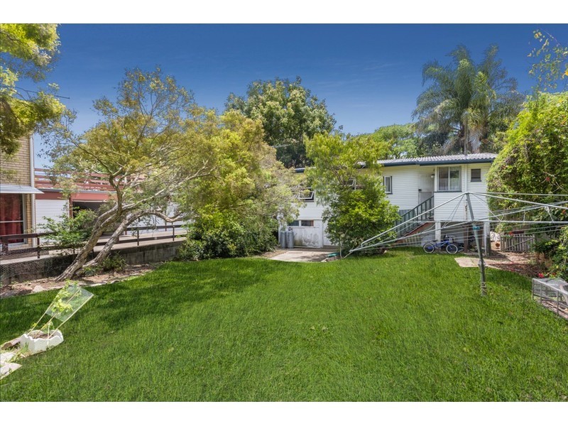 27 Grant Street, Redcliffe QLD 4020