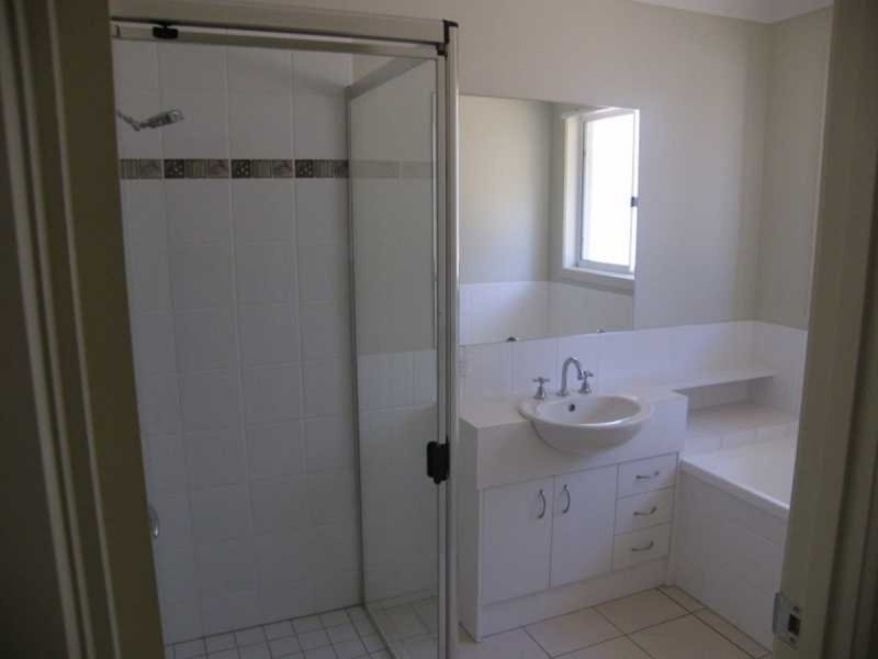 15 Radiata Court, Morayfield QLD 4506