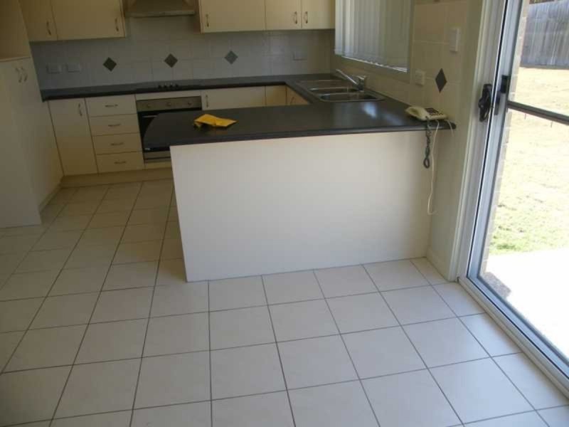 15 Radiata Court, Morayfield QLD 4506