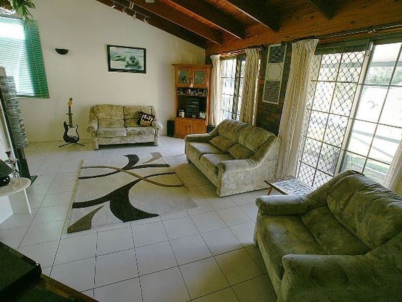 9 Robyn Street, Burpengary QLD 4505