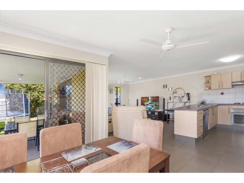 1/2 Tyler Place, Deception Bay QLD 4508