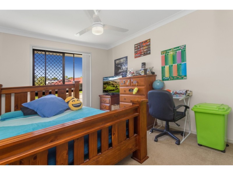 1/2 Tyler Place, Deception Bay QLD 4508