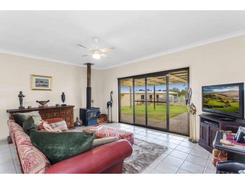 2 Brough Drive, Bellthorpe QLD 4514