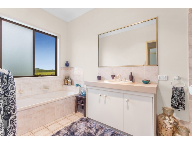 2 Brough Drive, Bellthorpe QLD 4514