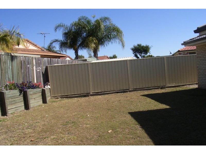 5 Hillside Court, Morayfield QLD 4506