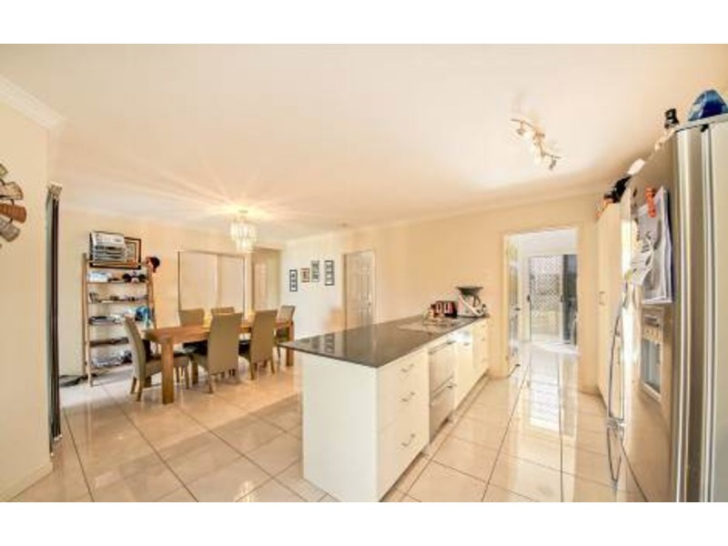 4 Huron Place, Narangba QLD 4504