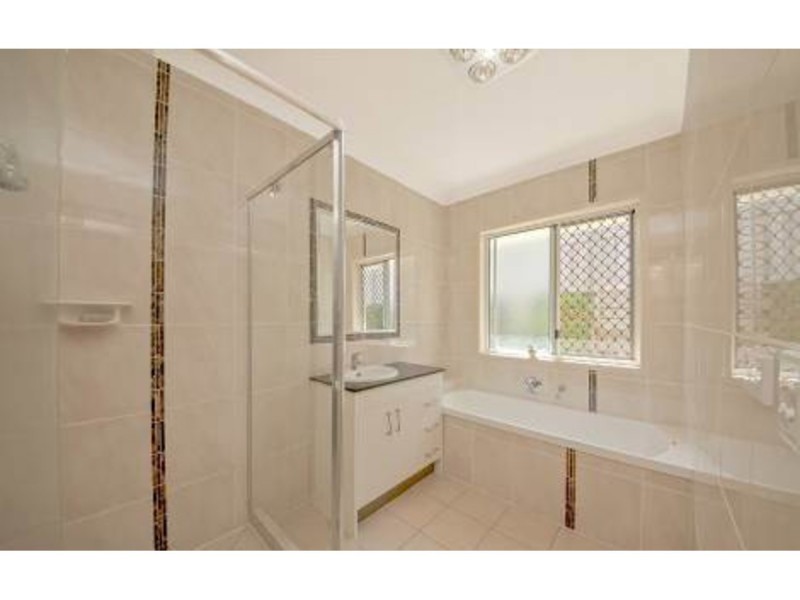 4 Huron Place, Narangba QLD 4504