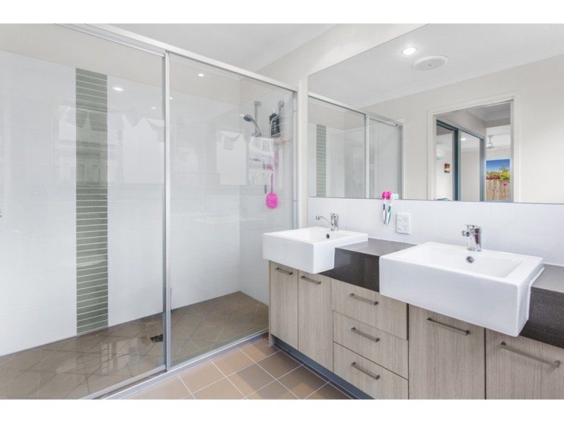 34 Fodora Place, Burpengary QLD 4505