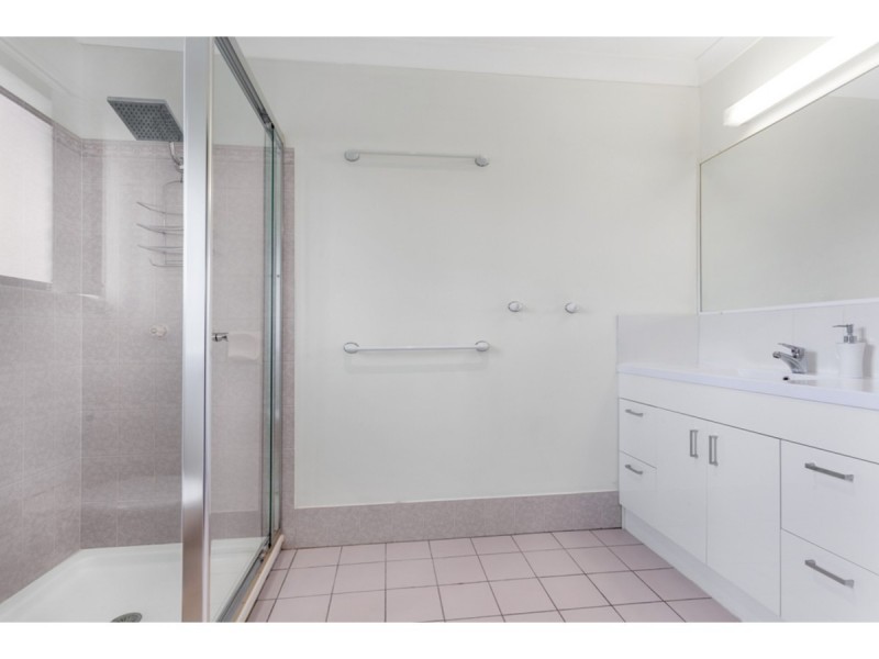 324-328 Oakey Flat Road, Morayfield QLD 4506