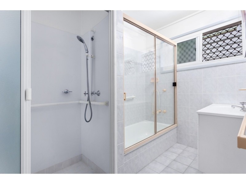 23 Townsend Street, Brighton QLD 4017