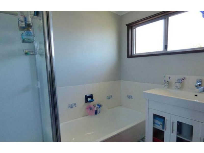 75 Maine Street, Deception Bay QLD 4508