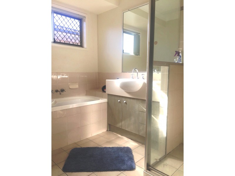 4 Tamborine Circuit, Kallangur QLD 4503
