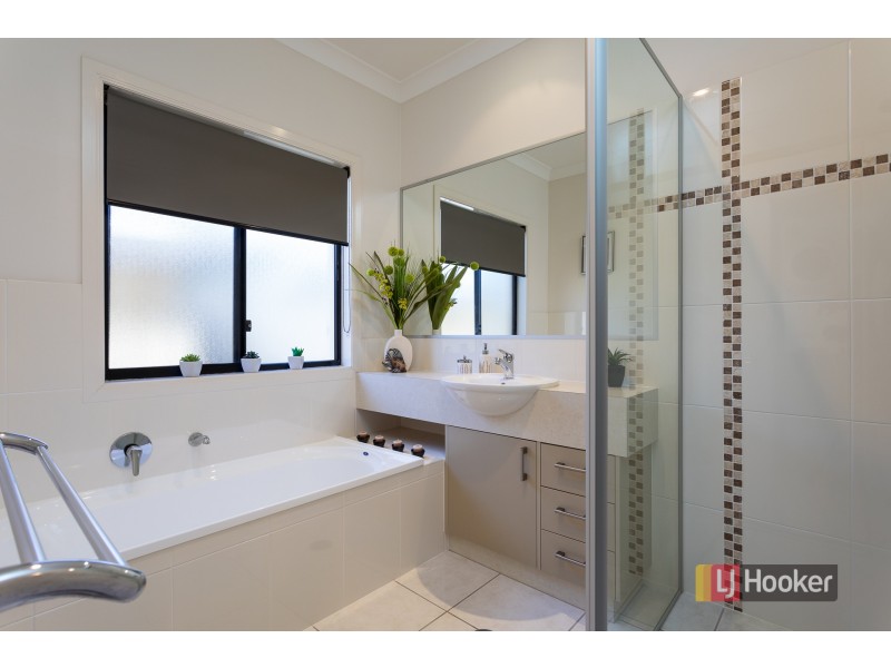 5 Foambark Street, North Lakes QLD 4509