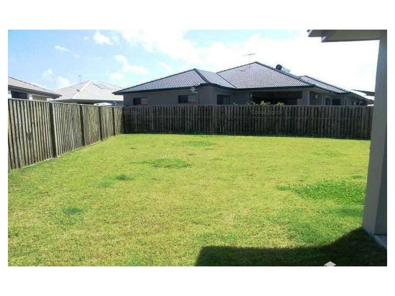 9 Moorhen Court, Narangba QLD 4504