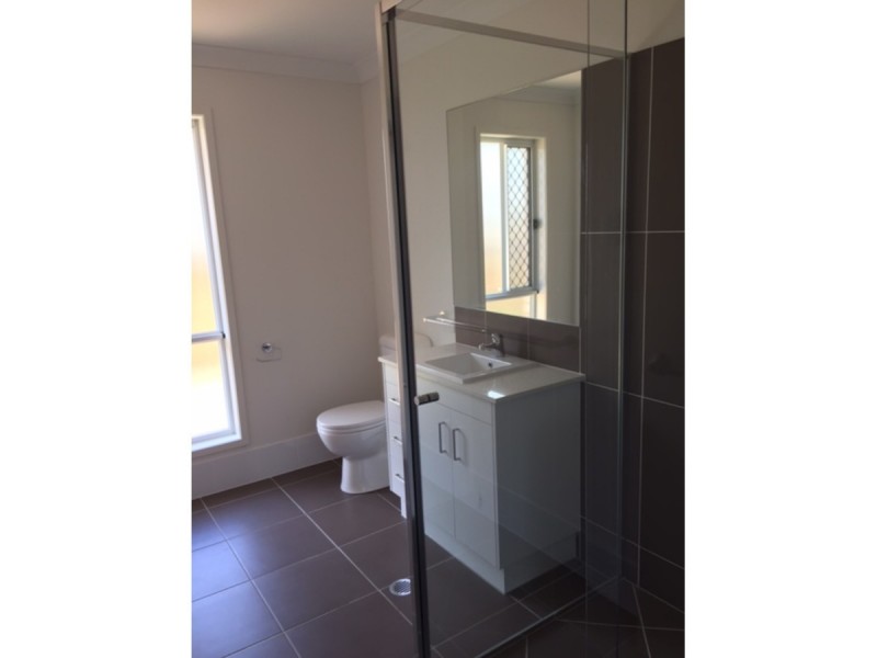 Unit 1/43 Lagoon Road, Burpengary QLD 4505