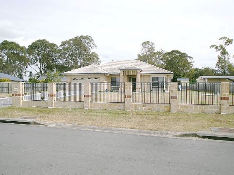 7 Lewins Place, Burpengary QLD 4505