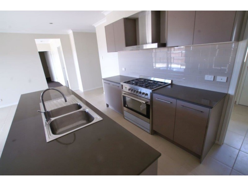 12 Dreyfus Place, Burpengary QLD 4505