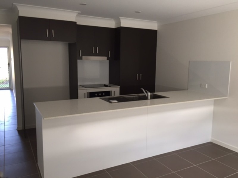 Unit 2/43 Lagoon Road, Burpengary QLD 4505